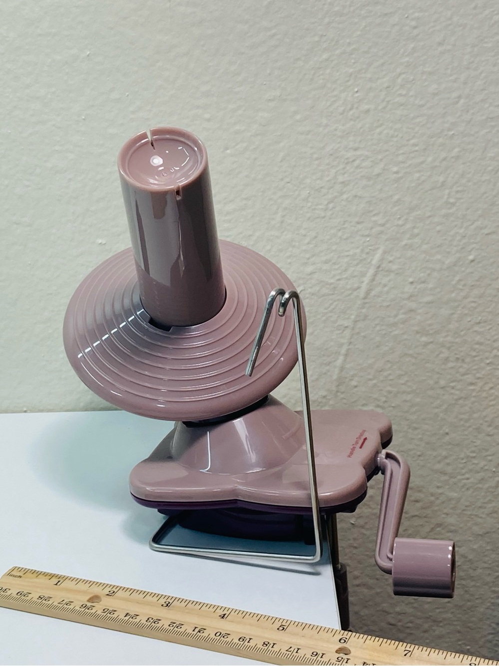 NEW Knit Picks Yarn Ball Manual Winder with Table Tightener Attachment Purple